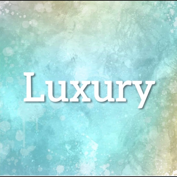 Closet divider - Picture 1 of 1